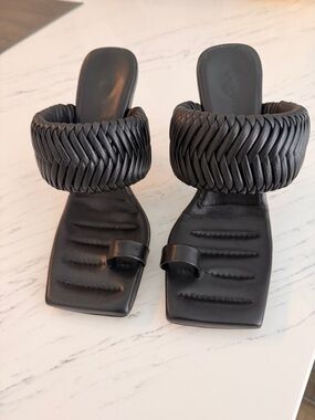 Rosie Huntington-Whiteley x GIABORGHINI  - Black Braided heel